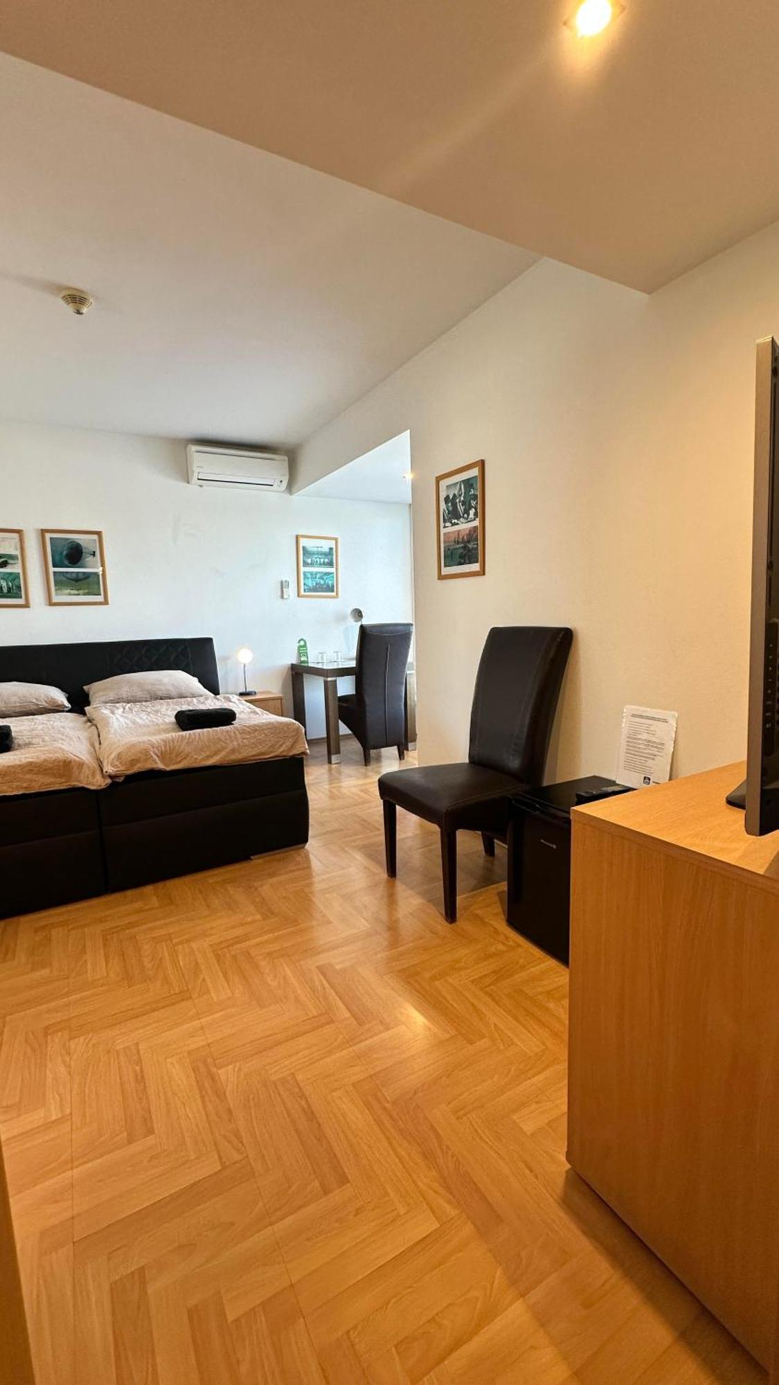 Hotel Muza Koszyce Zewnętrze zdjęcie